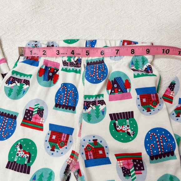 Hanna Andersson Pajama Set Winter Snow Globes Size 6-7 - festive, charming - Picture 9 of 10